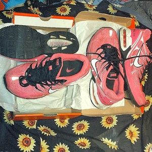 2 Pair/Woman's Nike Max Air Torch 4 Running Shoes